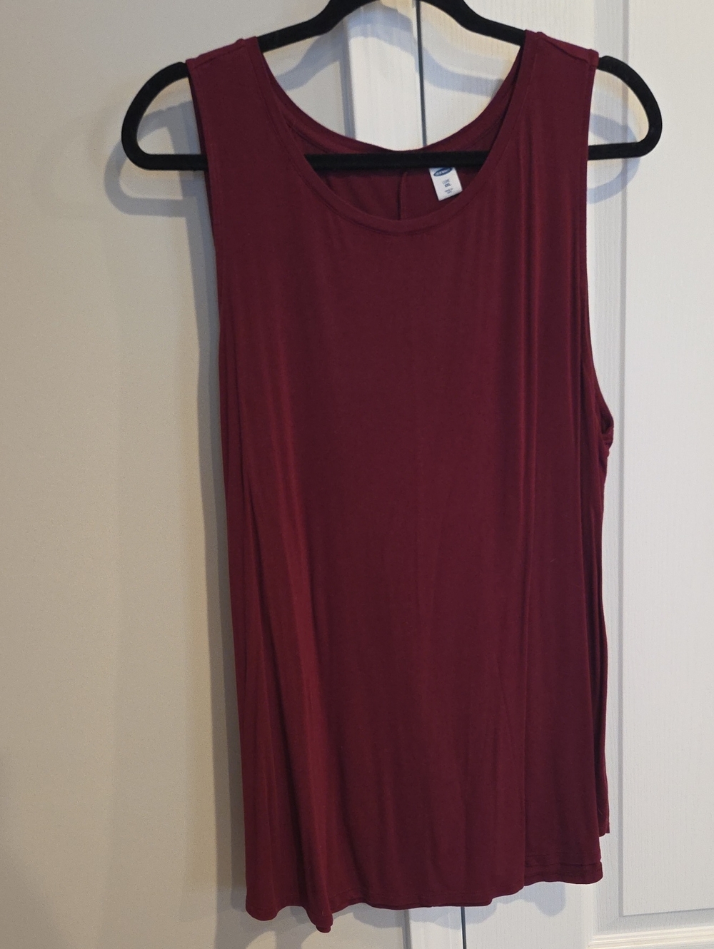 Old Navy Women's Scoop Neck Tank Top - Burgundy